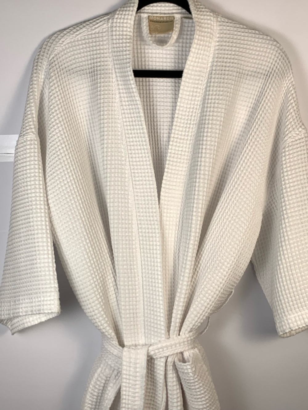 Monarch White Waffle Weave Spa Robe Unisex One Size Belted Hotel Resort Cotton - Picture 2 of 9